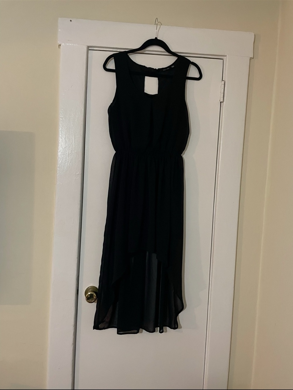 Doe & Rae Black Sleeveless High-Low Dress size Medium